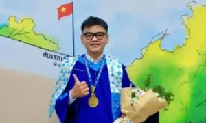 Tốt nghiệp xuất sắc Bách khoa sau hai năm bỏ học, chạy xe ôm